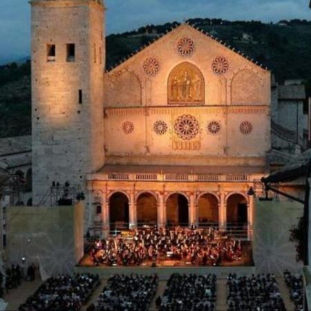 شقة Non Ditelo Al Duca - Belvedere Sant'Angelo سبوليتو المظهر الخارجي الصورة