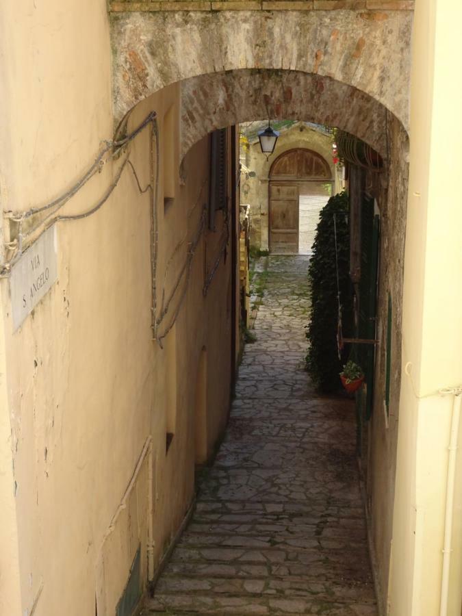 شقة Non Ditelo Al Duca - Belvedere Sant'Angelo سبوليتو المظهر الخارجي الصورة